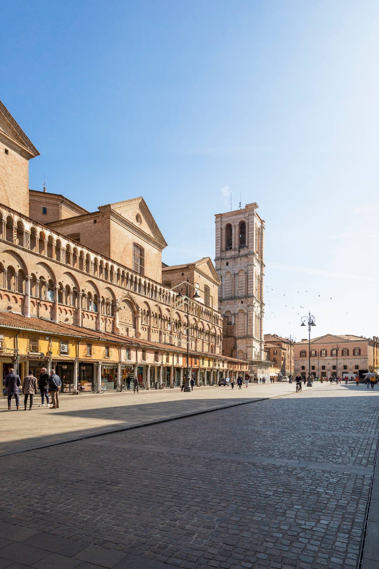 Ufficio in vendita a Ferrara, Centro storico