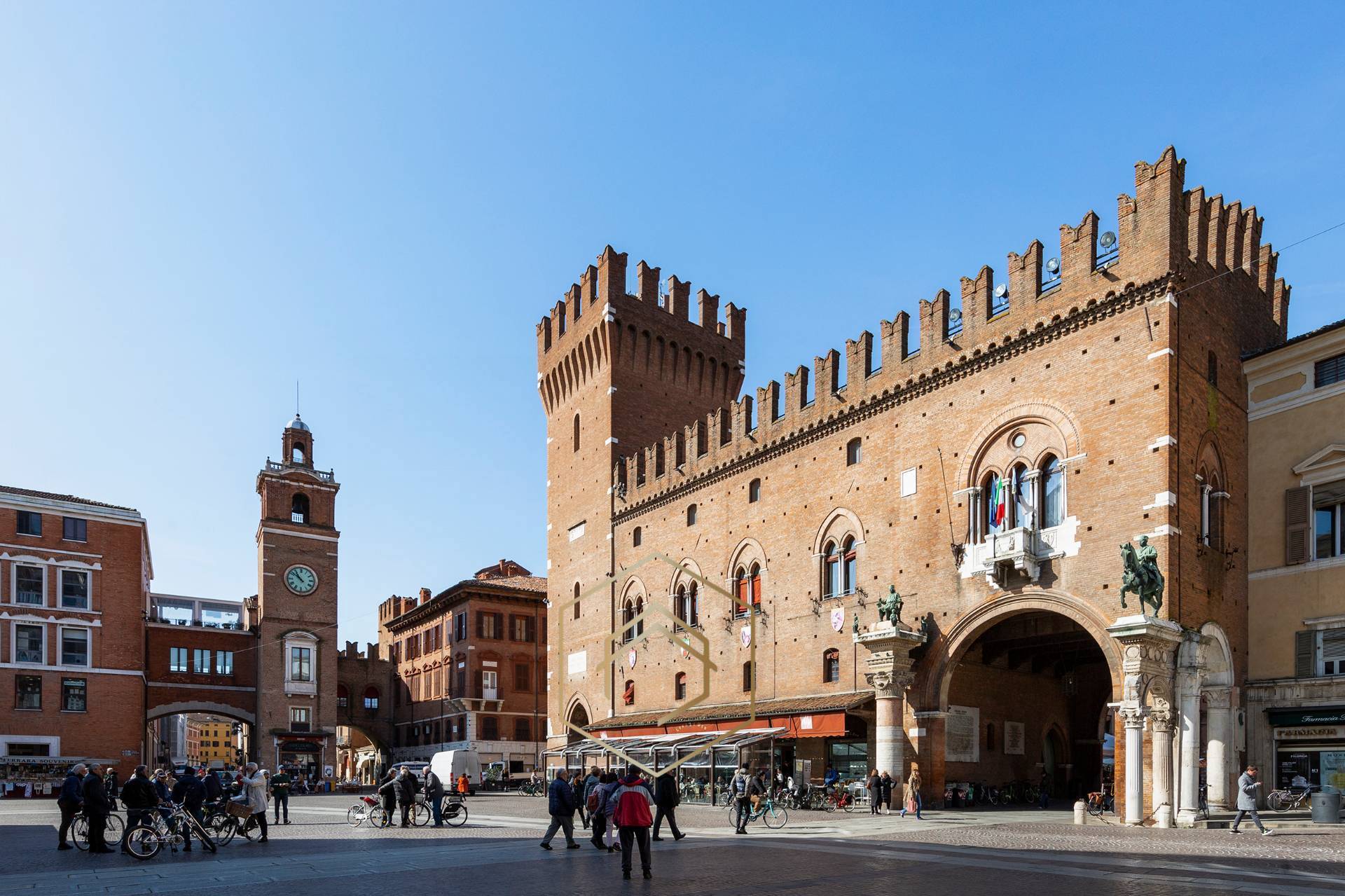 Ufficio in vendita a Ferrara, Centro storico