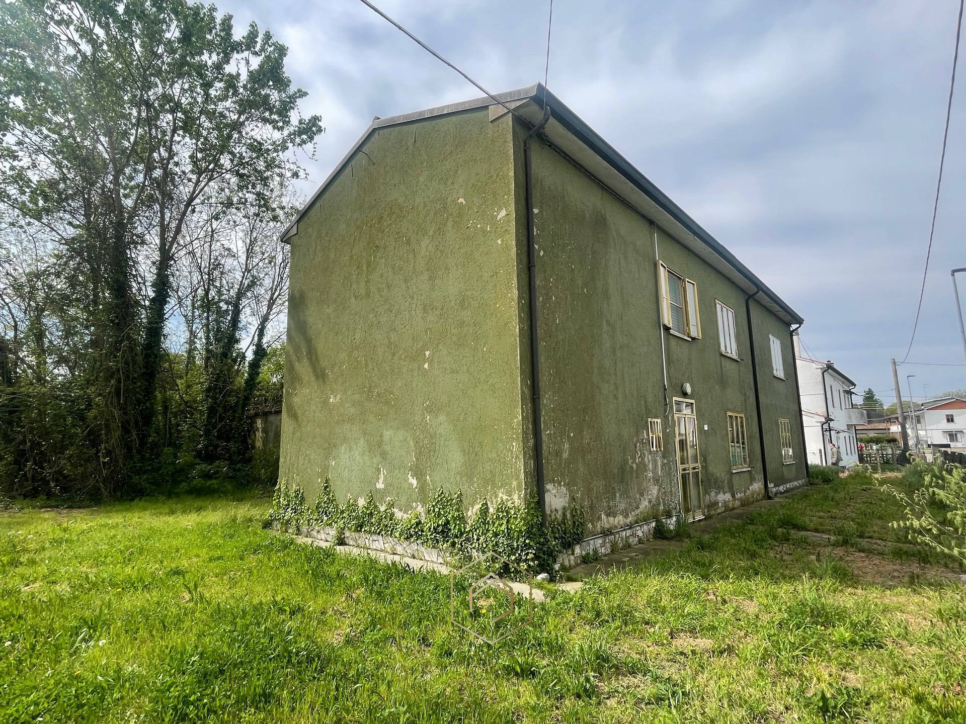 Casa / Villa / Villetta in vendita a Riva del Po