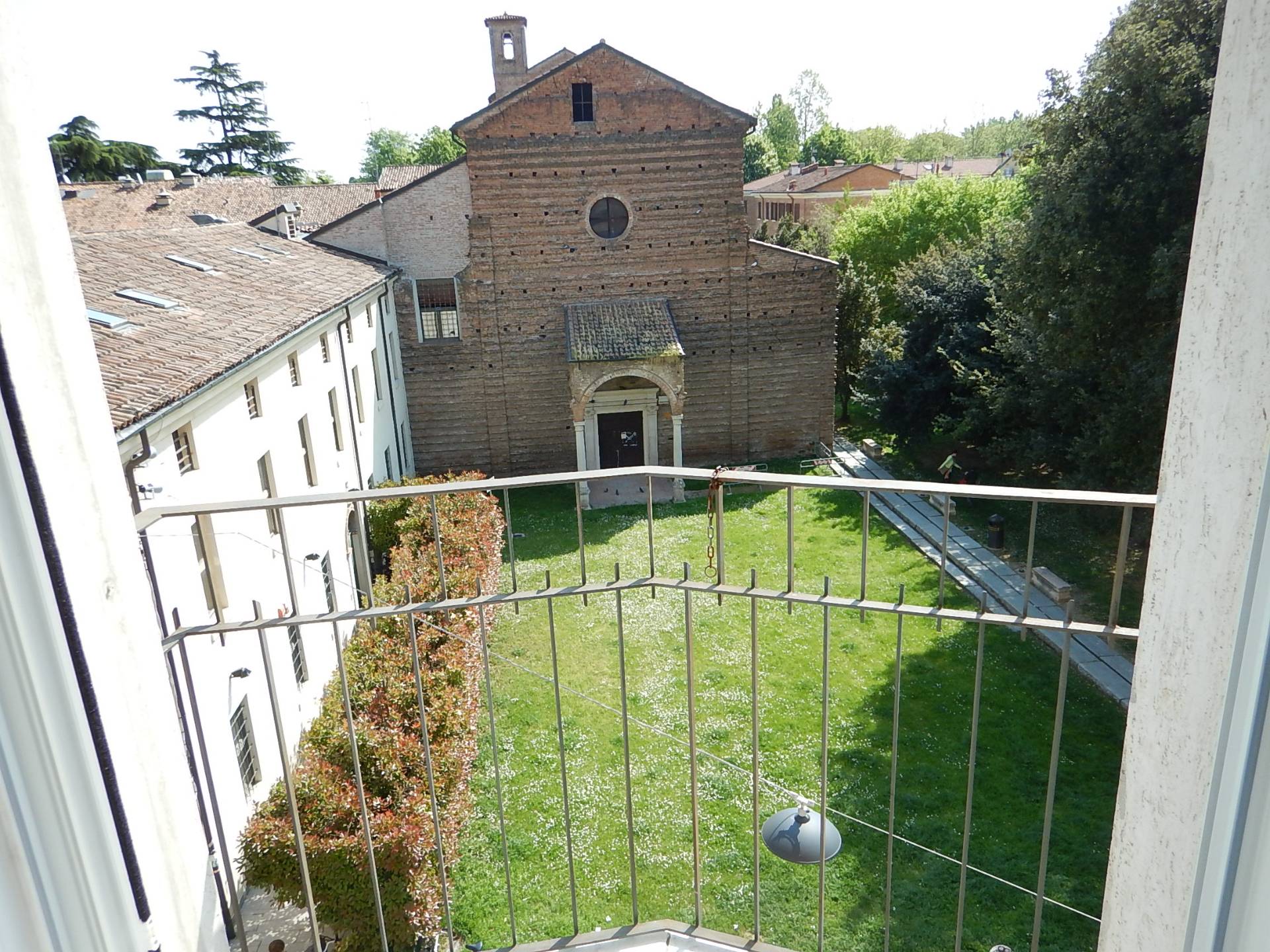 Appartamento in affitto a Ferrara, Centro storico
