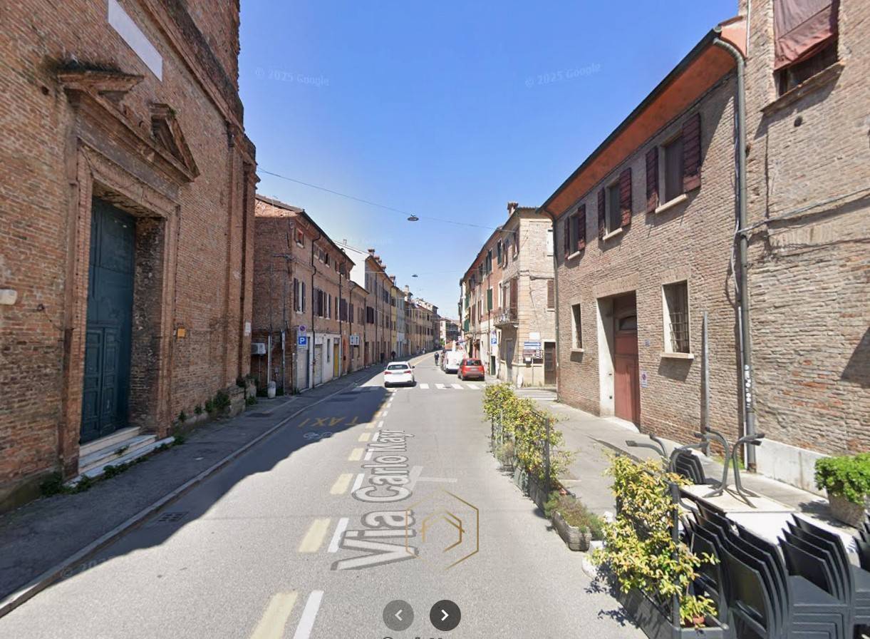 Garage / Posto auto in vendita a Ferrara, Centro storico