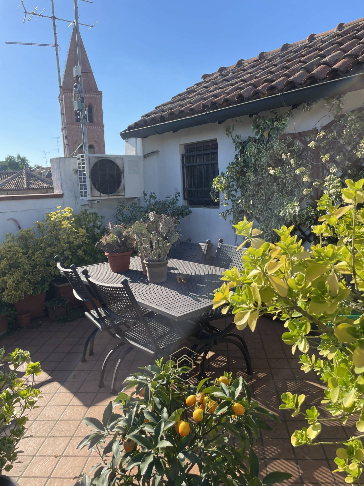 Appartamento in vendita a Ferrara, Centro storico