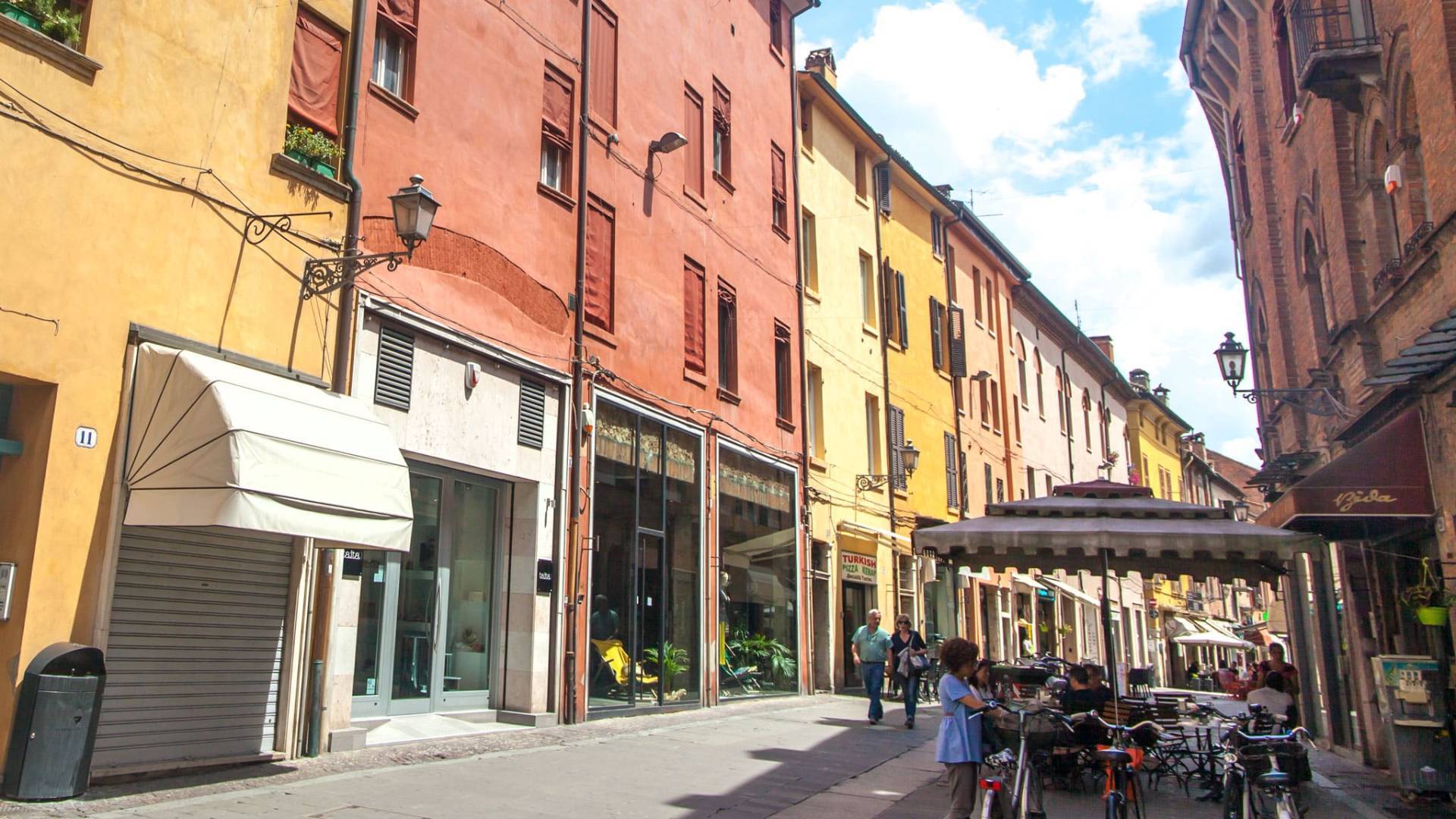 Attivita commerciale in vendita a Ferrara, Centro storico