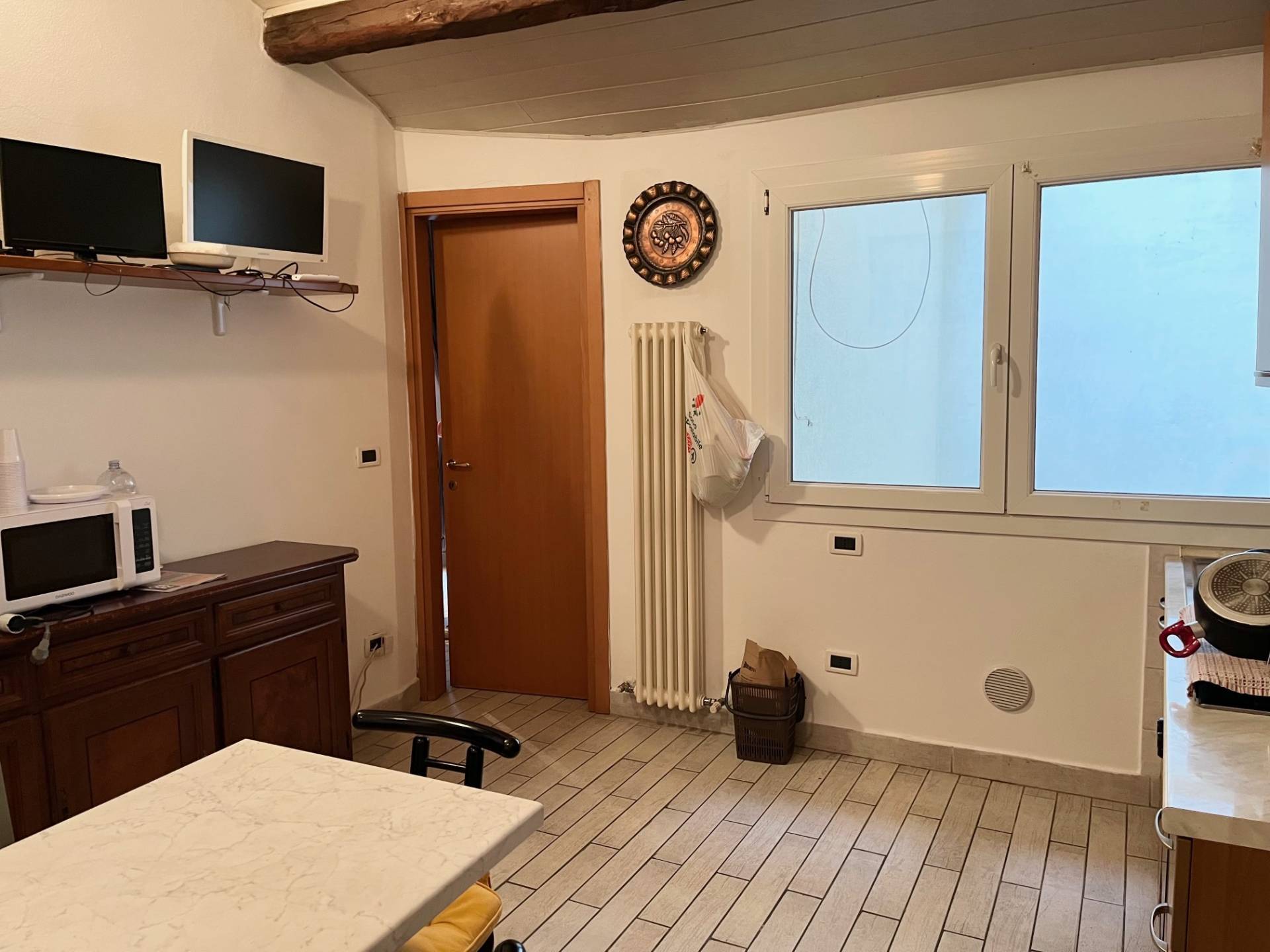 Appartamento in affitto a Ferrara, Centro storico