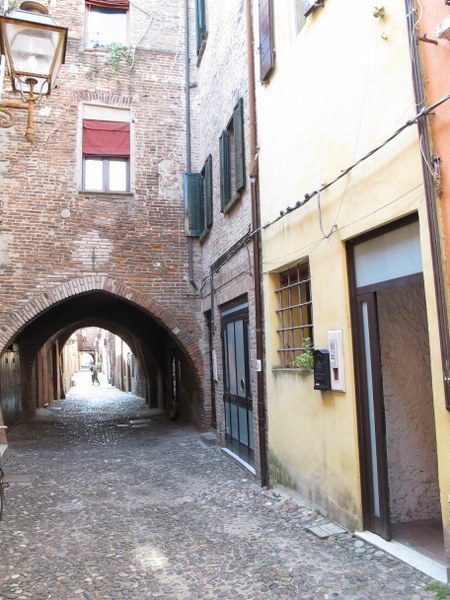 Appartamento in affitto a Ferrara, Centro storico