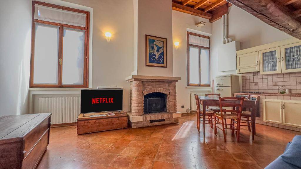 Appartamento in affitto a Ferrara, Centro storico