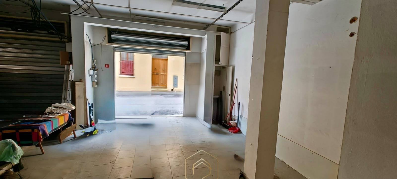 Box o garage in vendita a Ferrara, Centro storico
