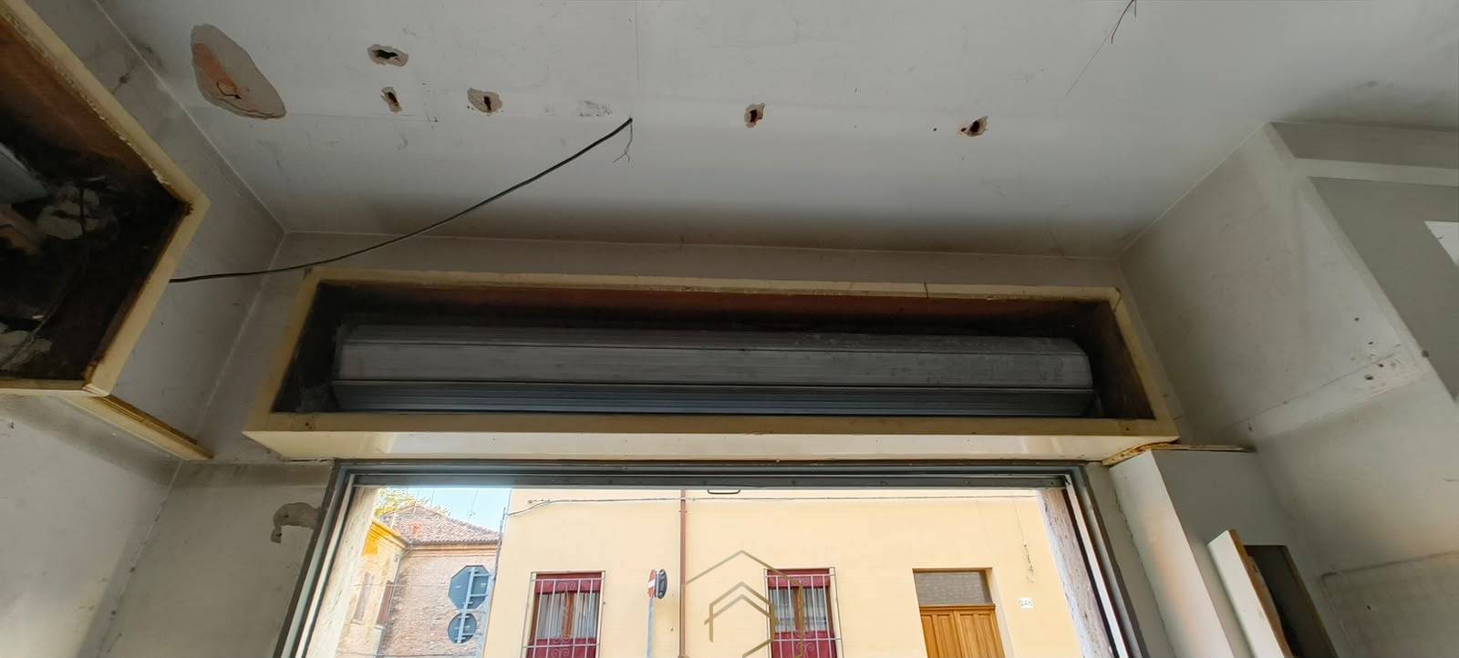 Box o garage in vendita a Ferrara, Centro storico