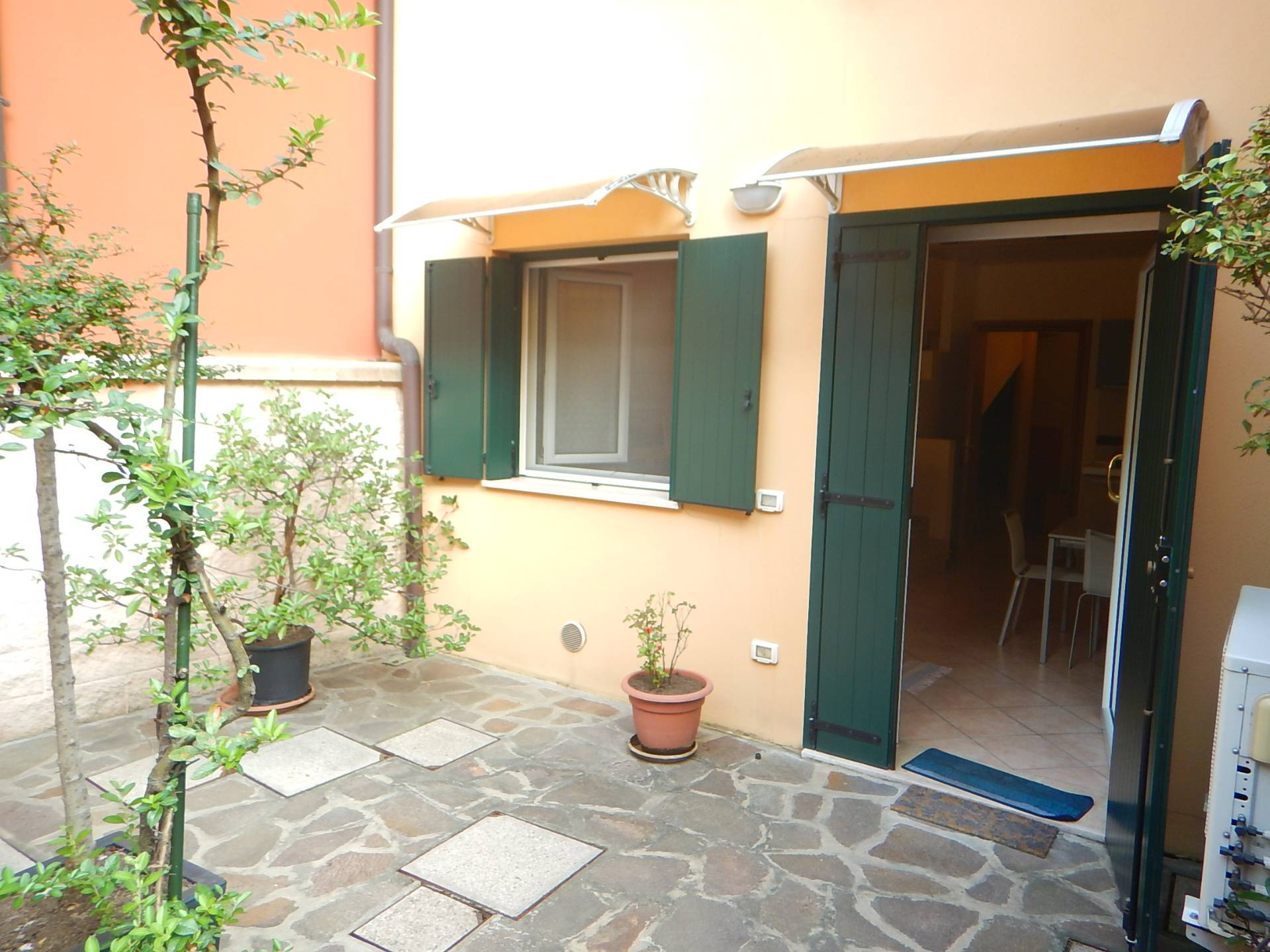 Casa / Villa / Villetta in affitto a Ferrara, Centro storico