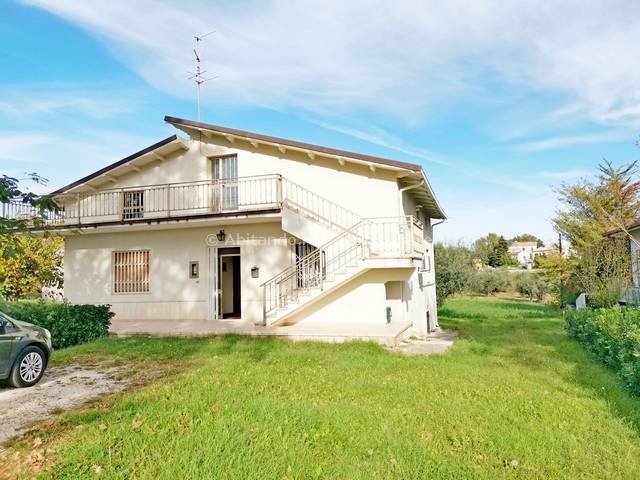 Casa indipendente in vendita a Civitella Casanova