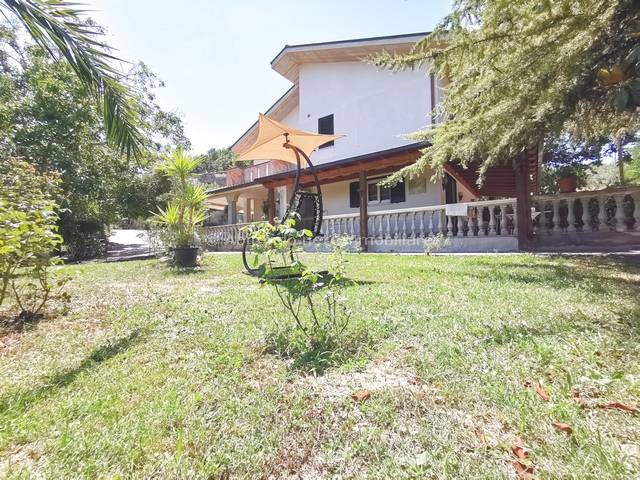 Villa in vendita a Penne