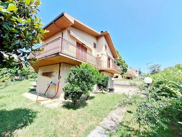 Casa singola in vendita a Penne