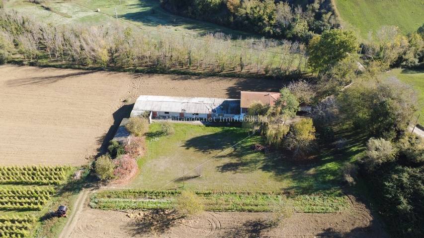 Bifamiliare in vendita a Loreto Aprutino