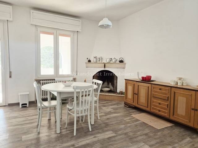 Bifamiliare in vendita a Loreto Aprutino