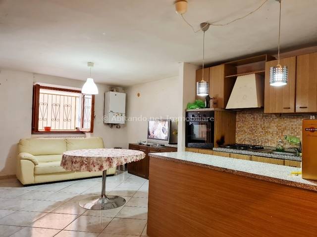 Appartamento indipendente in vendita a Loreto Aprutino