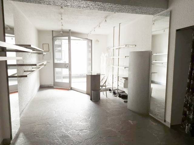 Locale commerciale in affitto a Penne