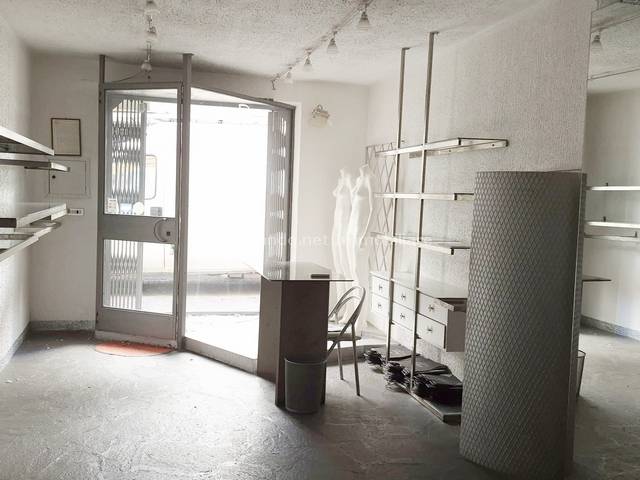 Locale commerciale in affitto a Penne