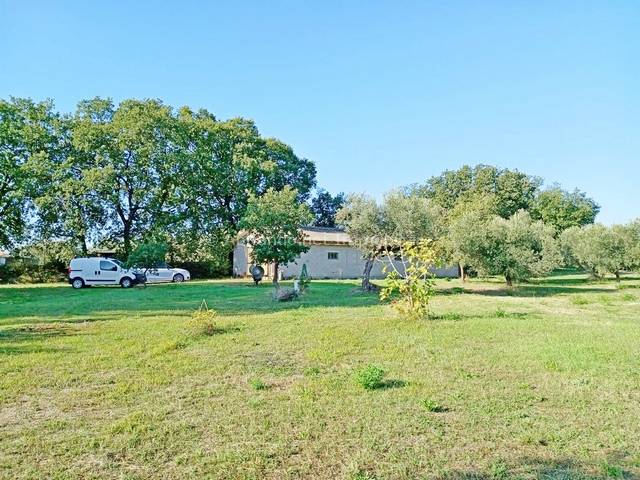 Magazzino in vendita a Loreto Aprutino