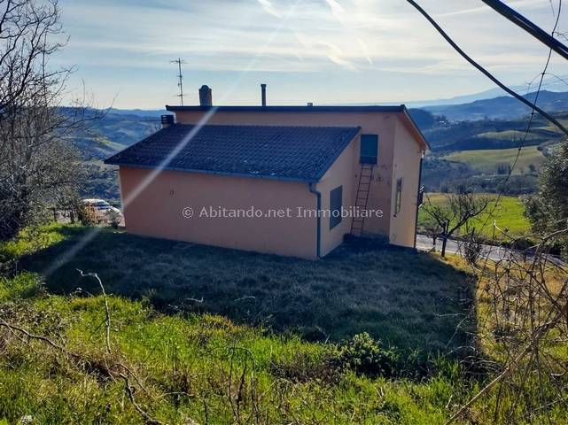 Casa singola in vendita a Farindola