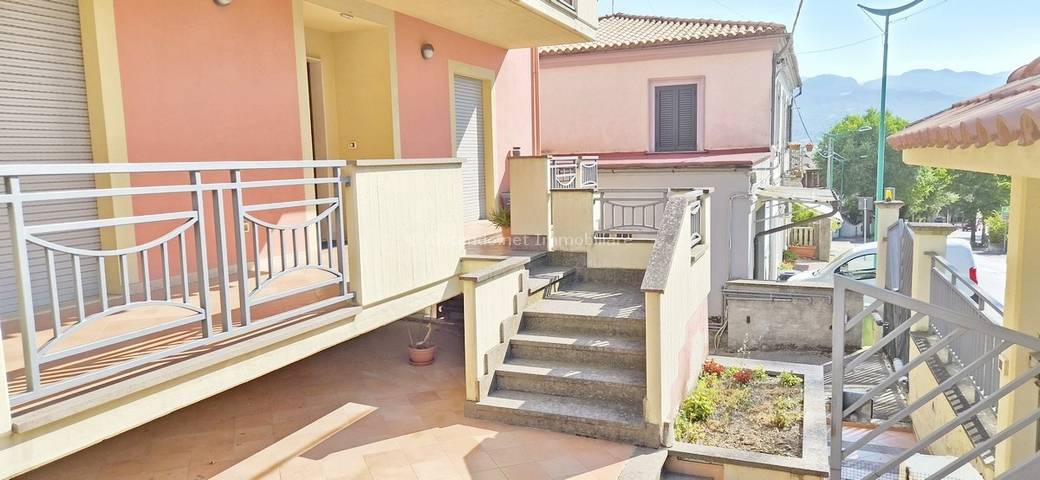 Palazzina in vendita a Penne