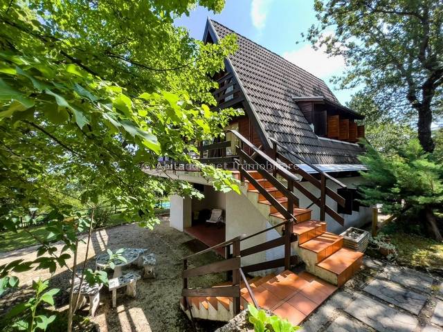 Casa singola in vendita a Montebello di Bertona