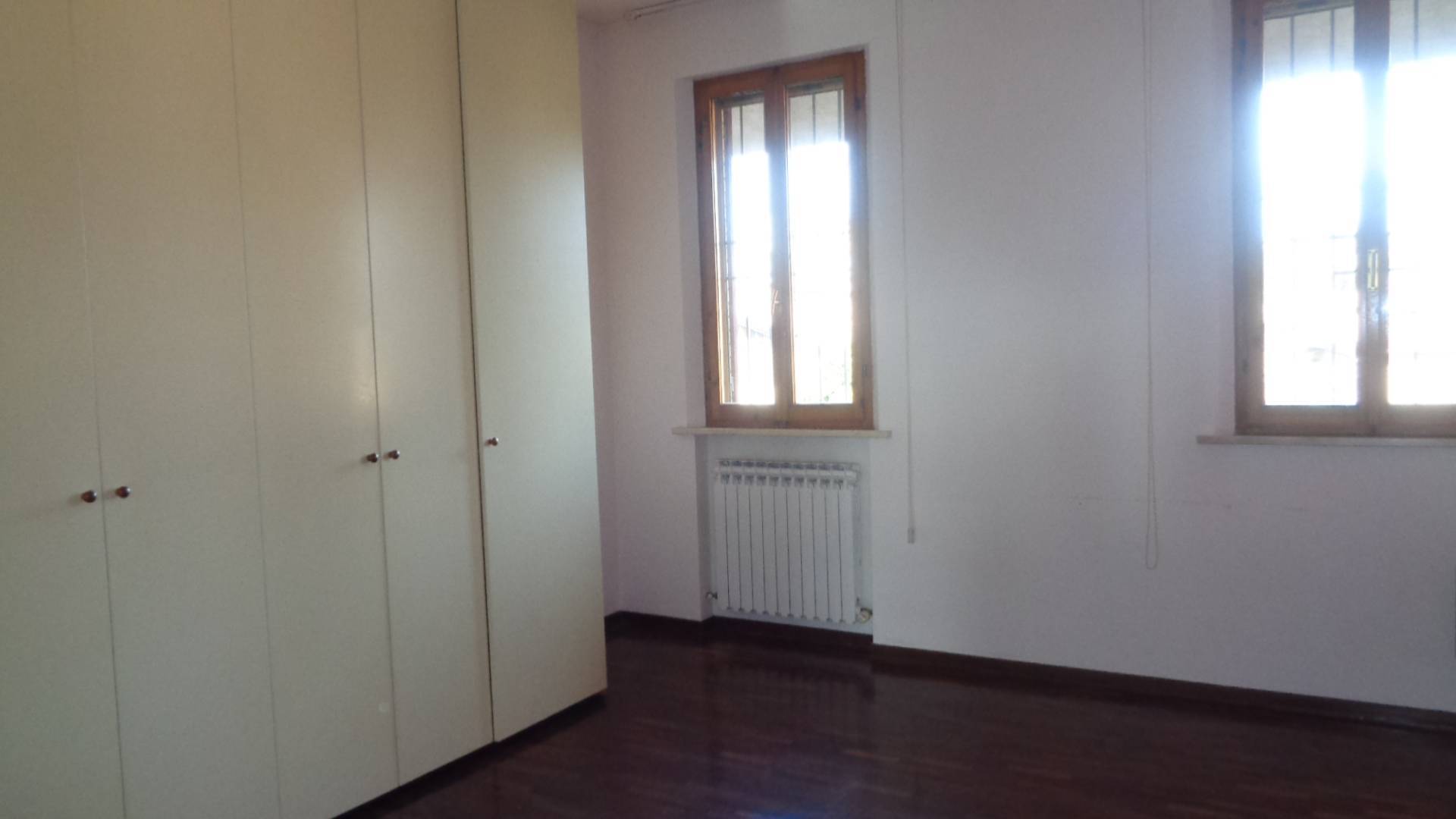 Casa con ingresso indipendente in affitto a Ferrara, VILLA FULVIA VIA COMACCHIO