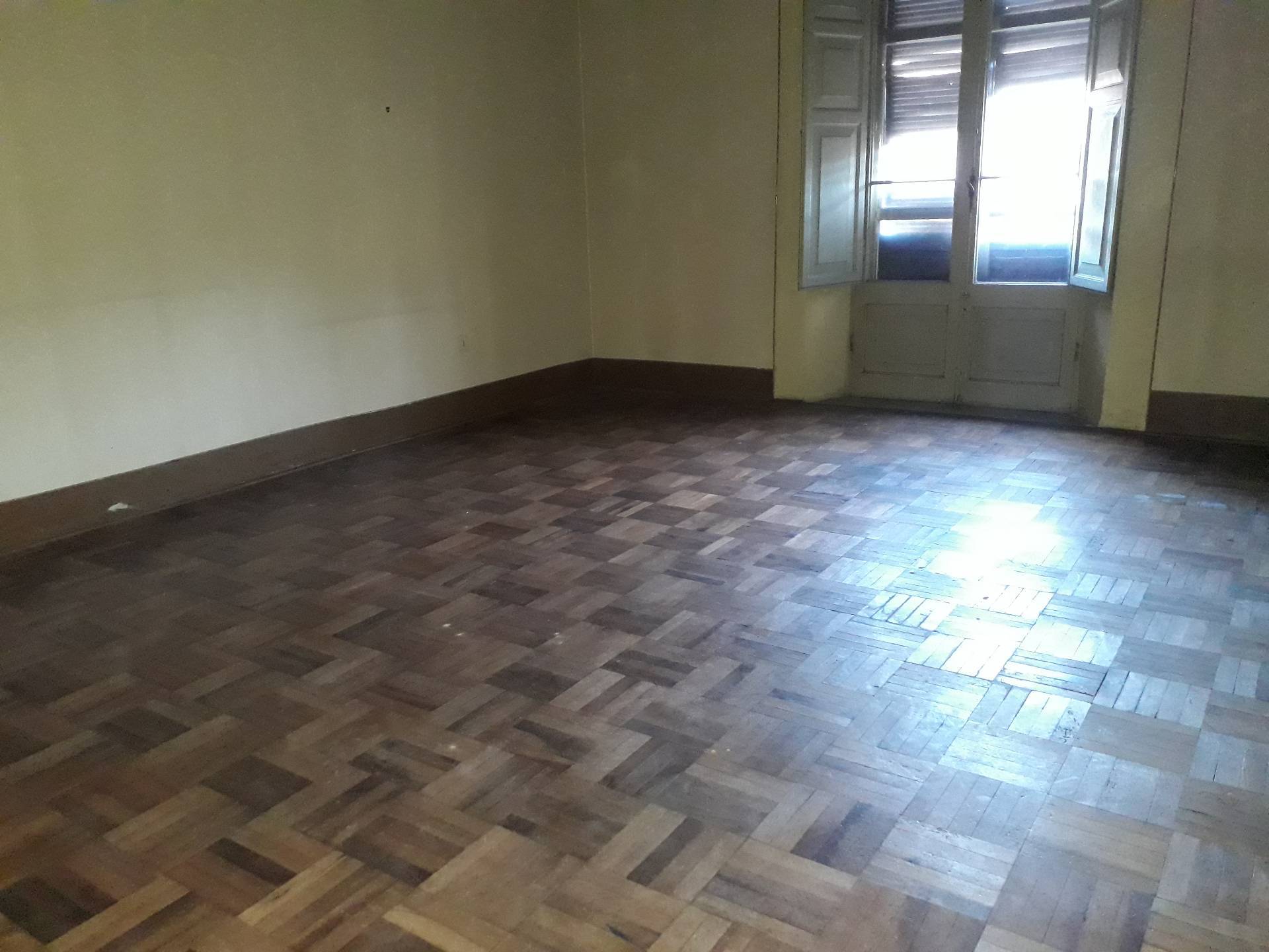 appartamento in vendita a Ferrara, MONTEBELLO - PIAZZA ARIOSTEA