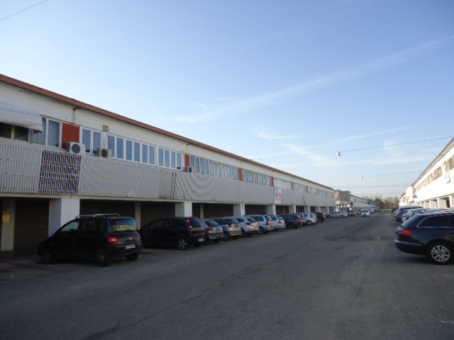 capannone in vendita a Ferrara, Pontelagoscuro