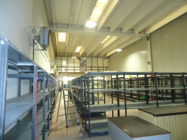 capannone in vendita a Ferrara, Pontelagoscuro