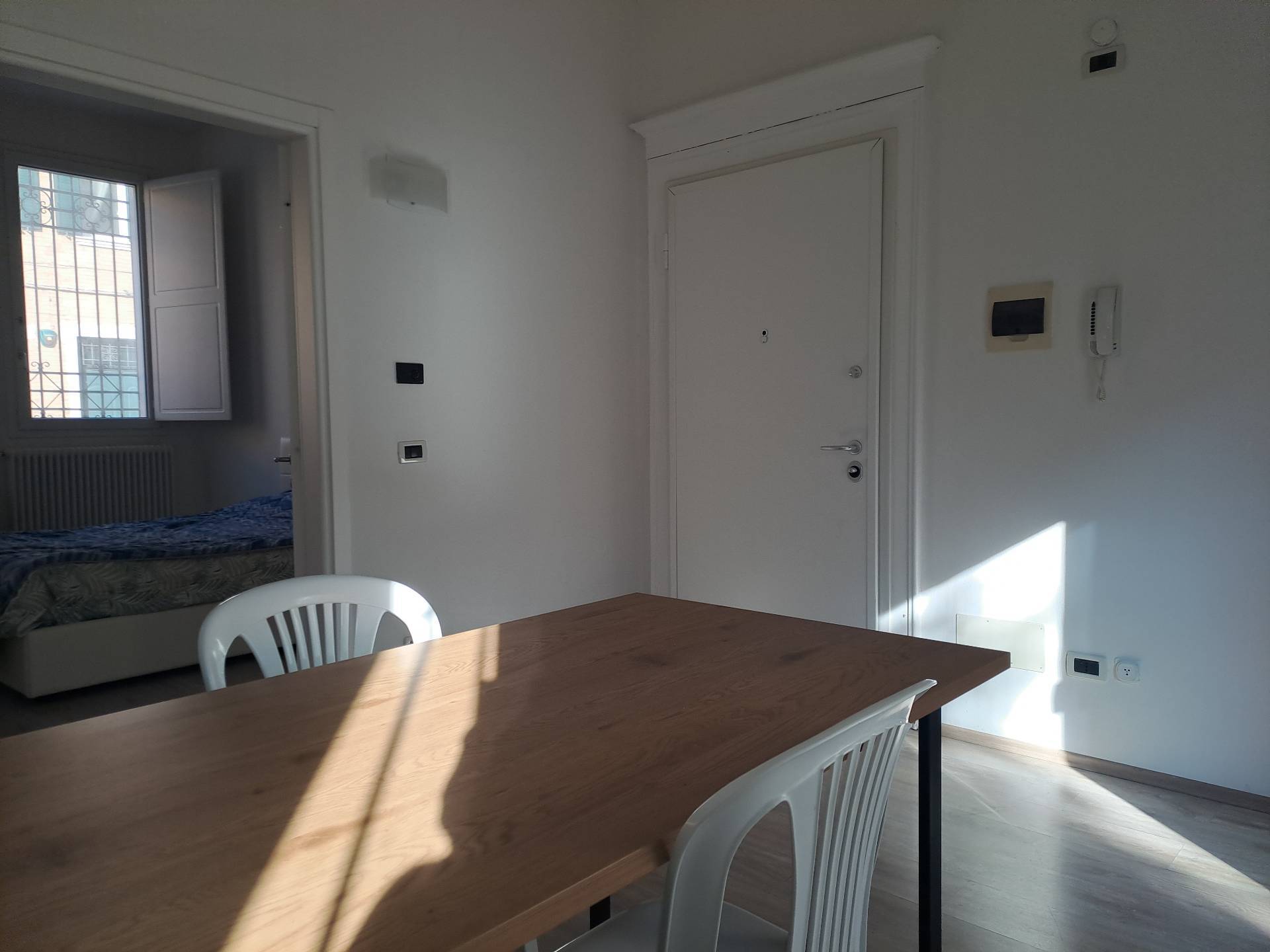 appartamento in vendita a Ferrara, CENTRO STORICO VIA RIPAGRANDE -GARIBALDI