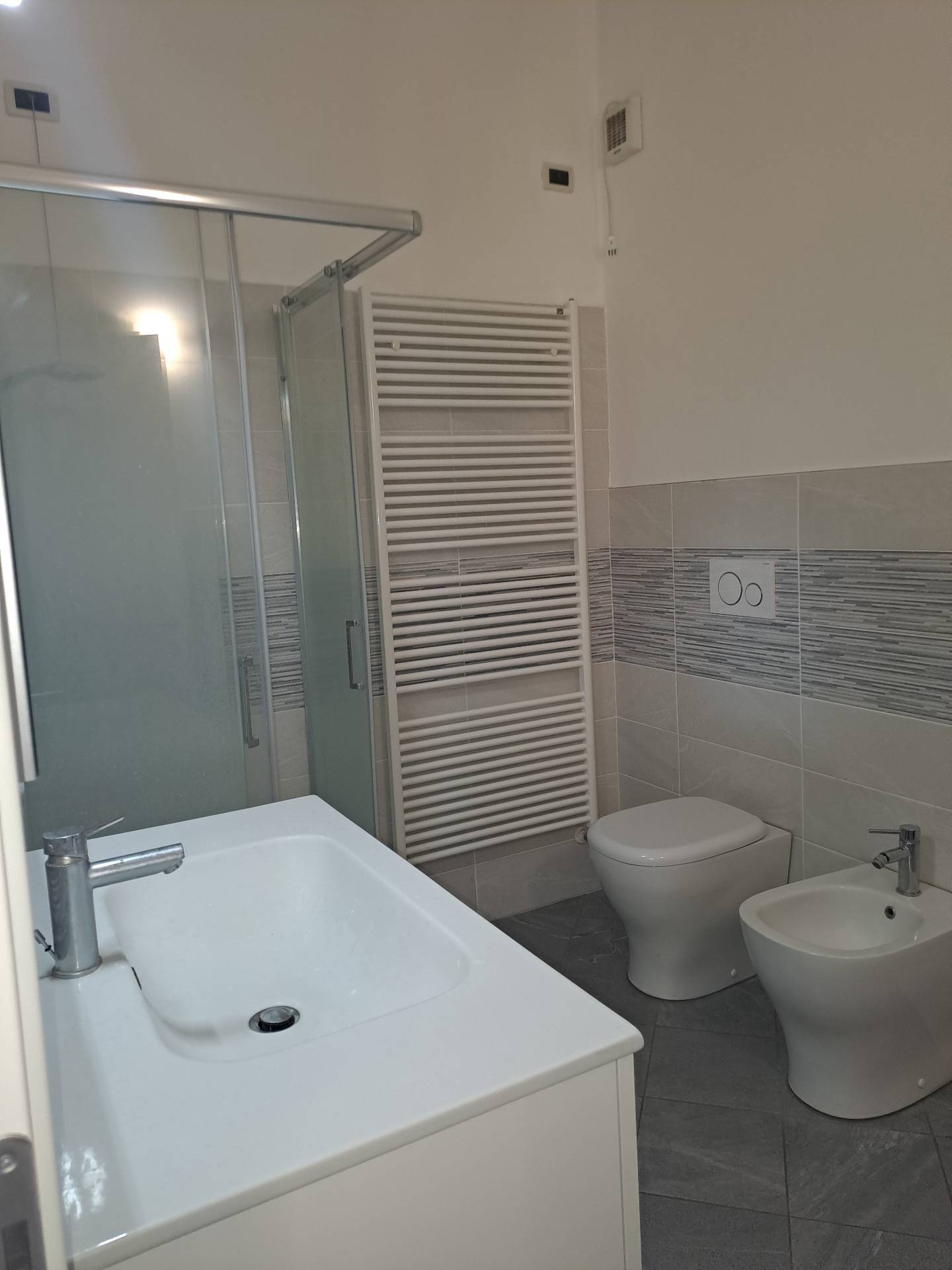 appartamento in vendita a Ferrara, CENTRO STORICO VIA RIPAGRANDE -GARIBALDI