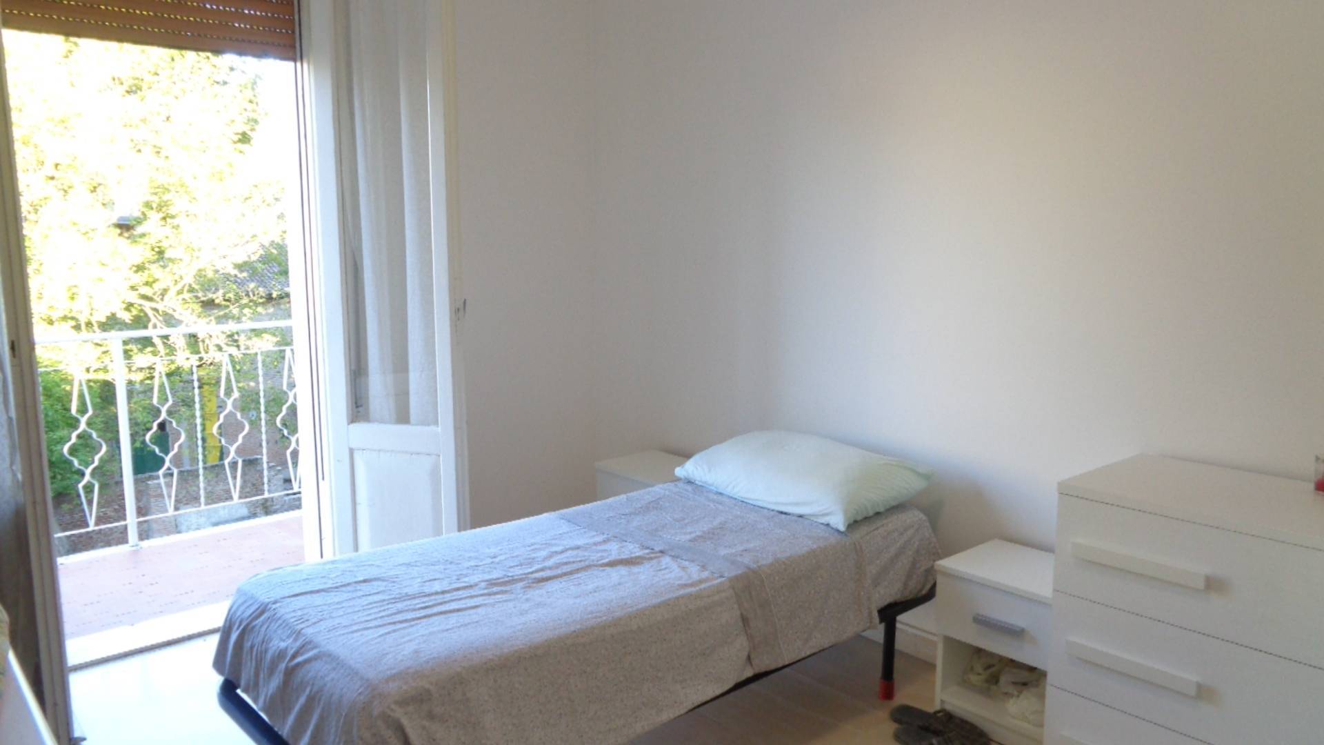 posto letto in affitto a Ferrara, PORTA PO - VIALE CAVOUR