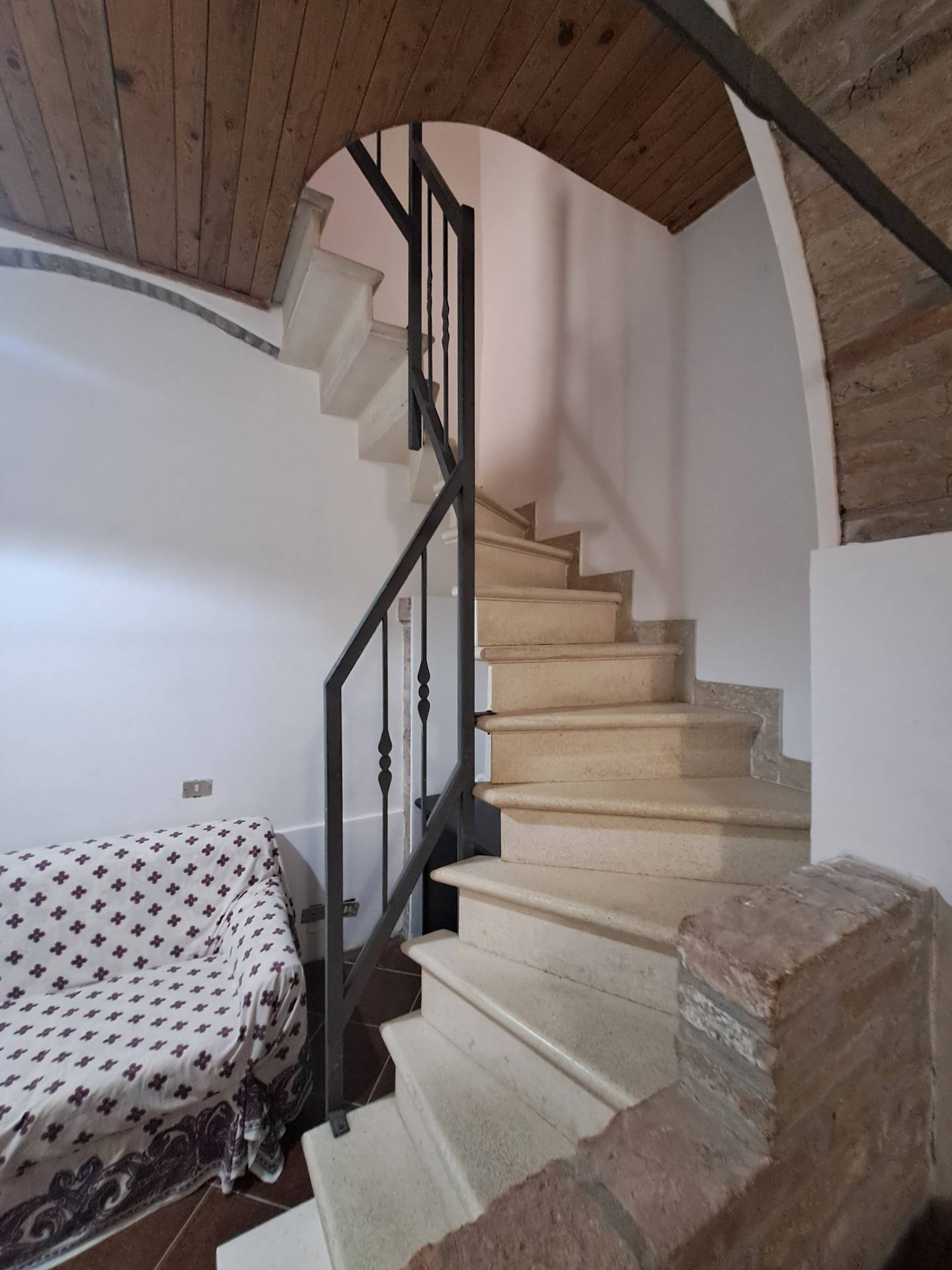 appartamento in vendita a Ferrara, CENTRO STORICO - ZONA MEDIEVALE