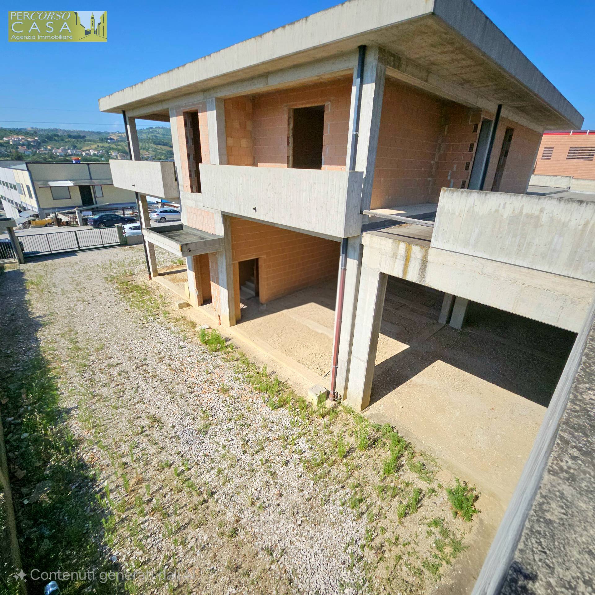 Capannone in vendita a Bellante