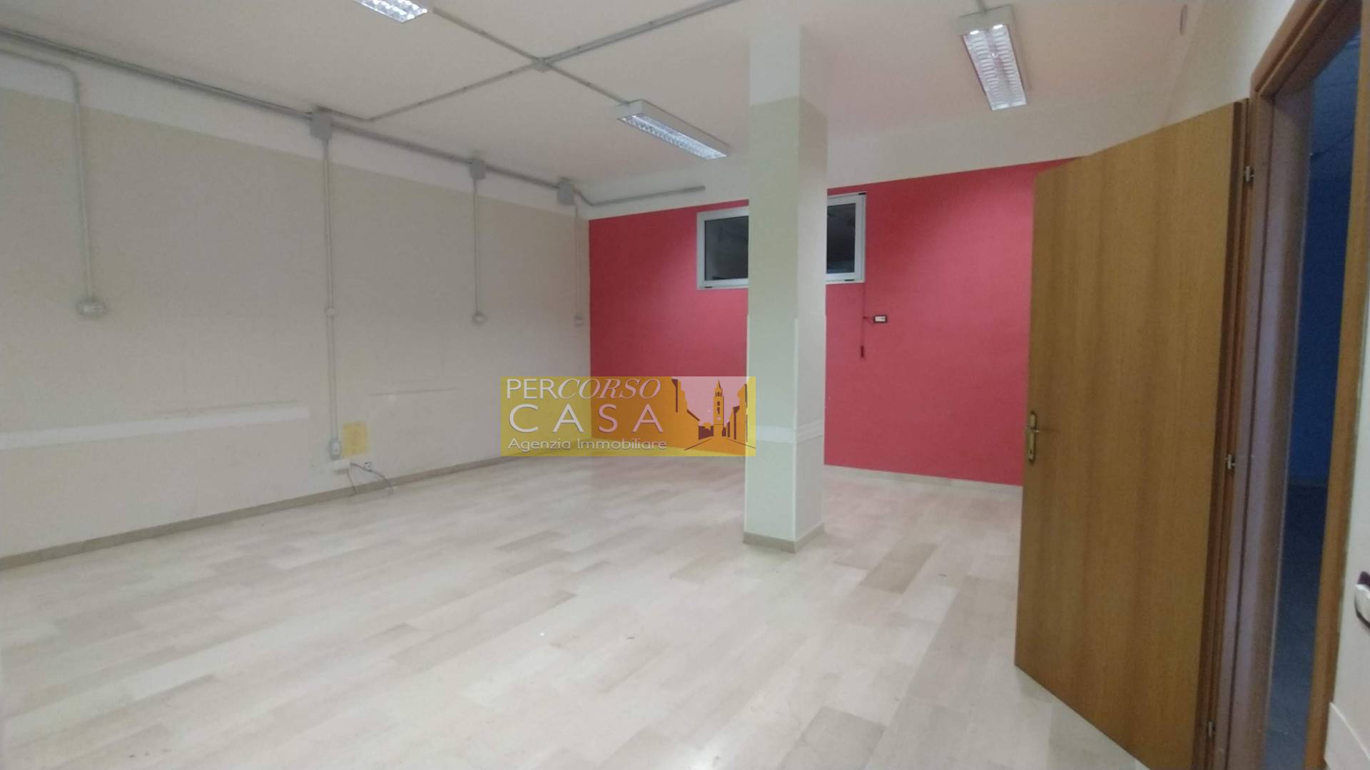 Locale Commerciale in vendita a Teramo, TERAMO CITTA'