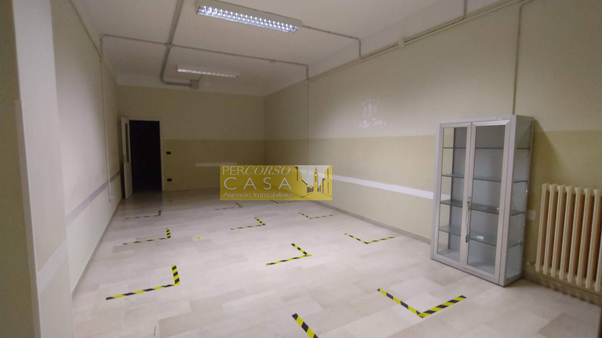 Locale Commerciale in vendita a Teramo, TERAMO CITTA'