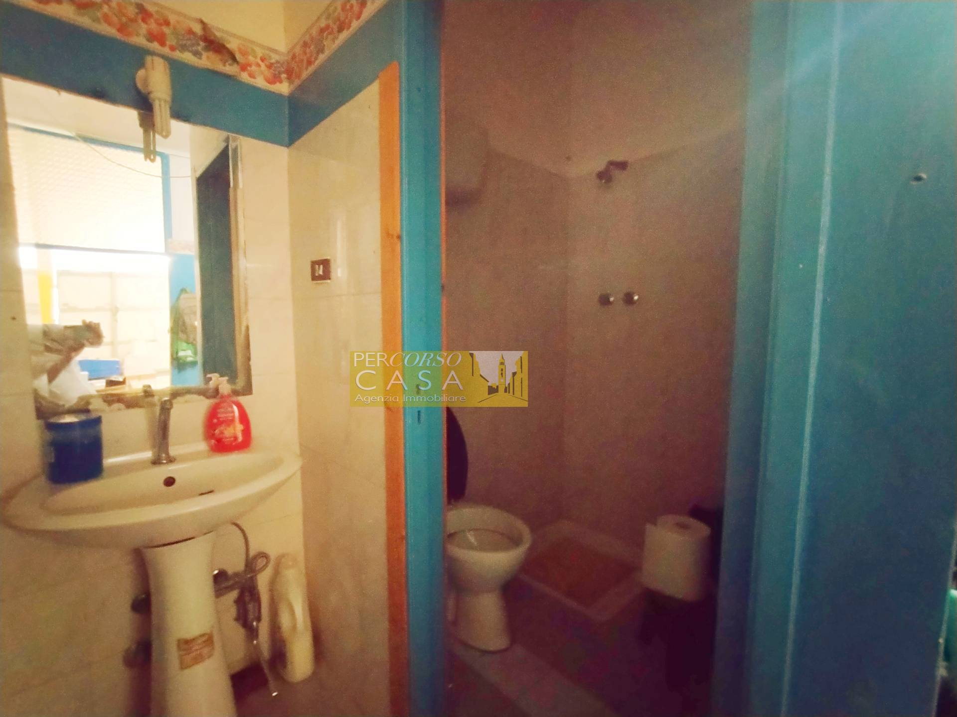 Locale Commerciale in vendita a Bellante, Bellante Stazione