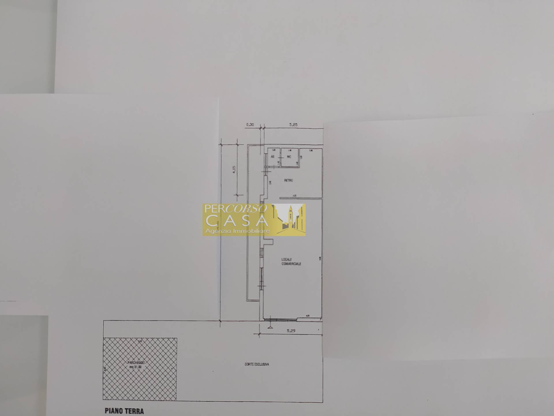 Locale Commerciale in vendita a Bellante, Bellante Stazione