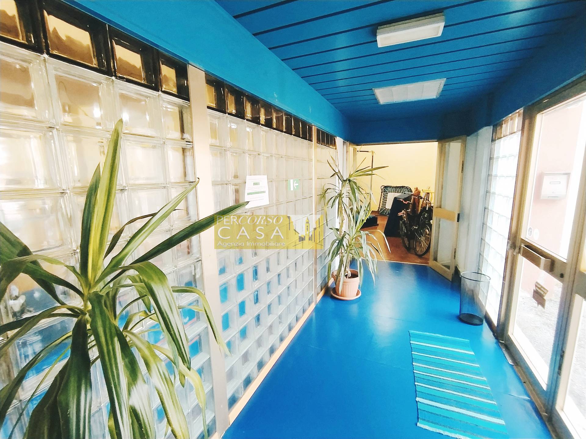 Locale Commerciale in vendita a Teramo, Viale Bovio