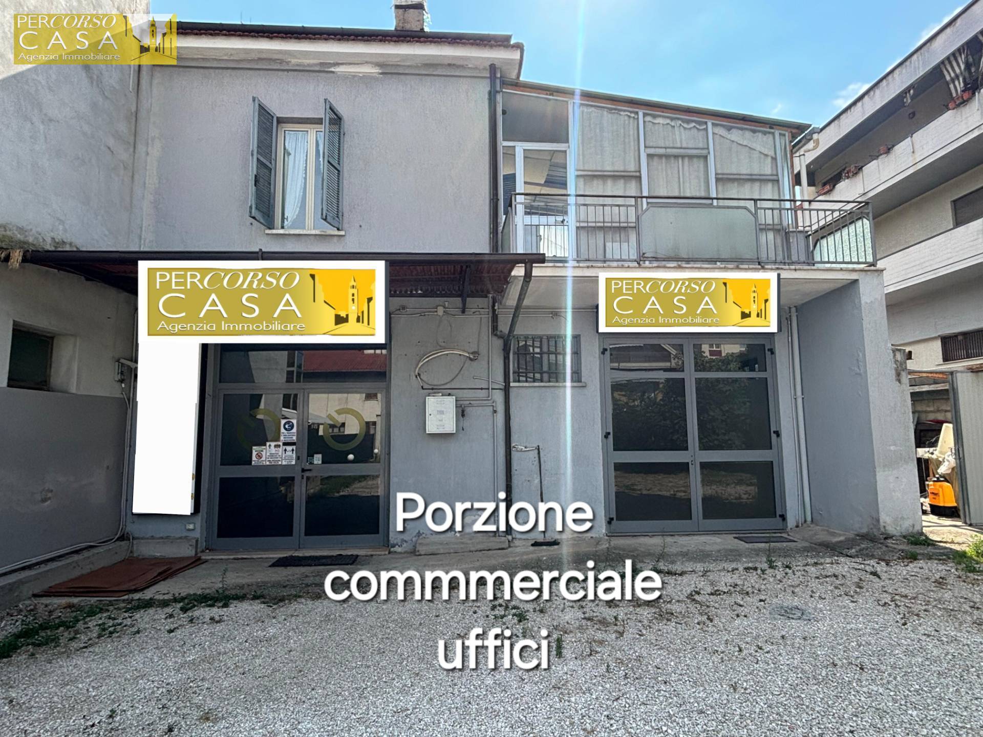 Casa indipendente in vendita a Teramo, Viale Crispi