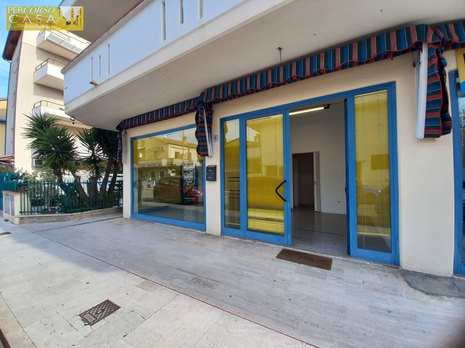 Locale Commerciale in affitto a Tortoreto, Zona Mare