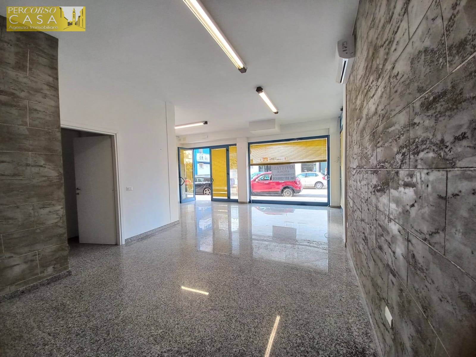 Locale Commerciale in affitto a Tortoreto, Zona Mare