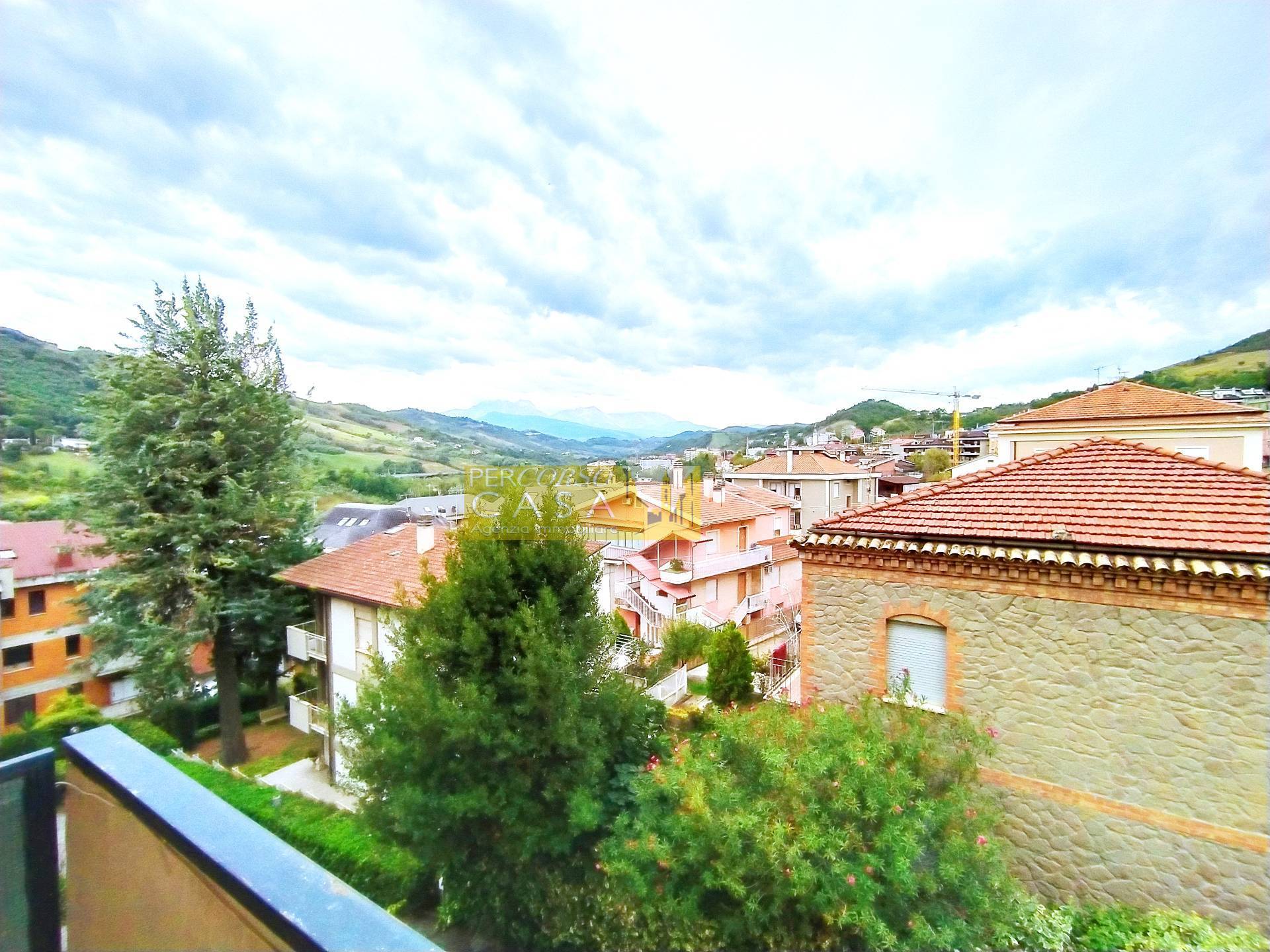 Appartamento in vendita a Teramo, Semicentro