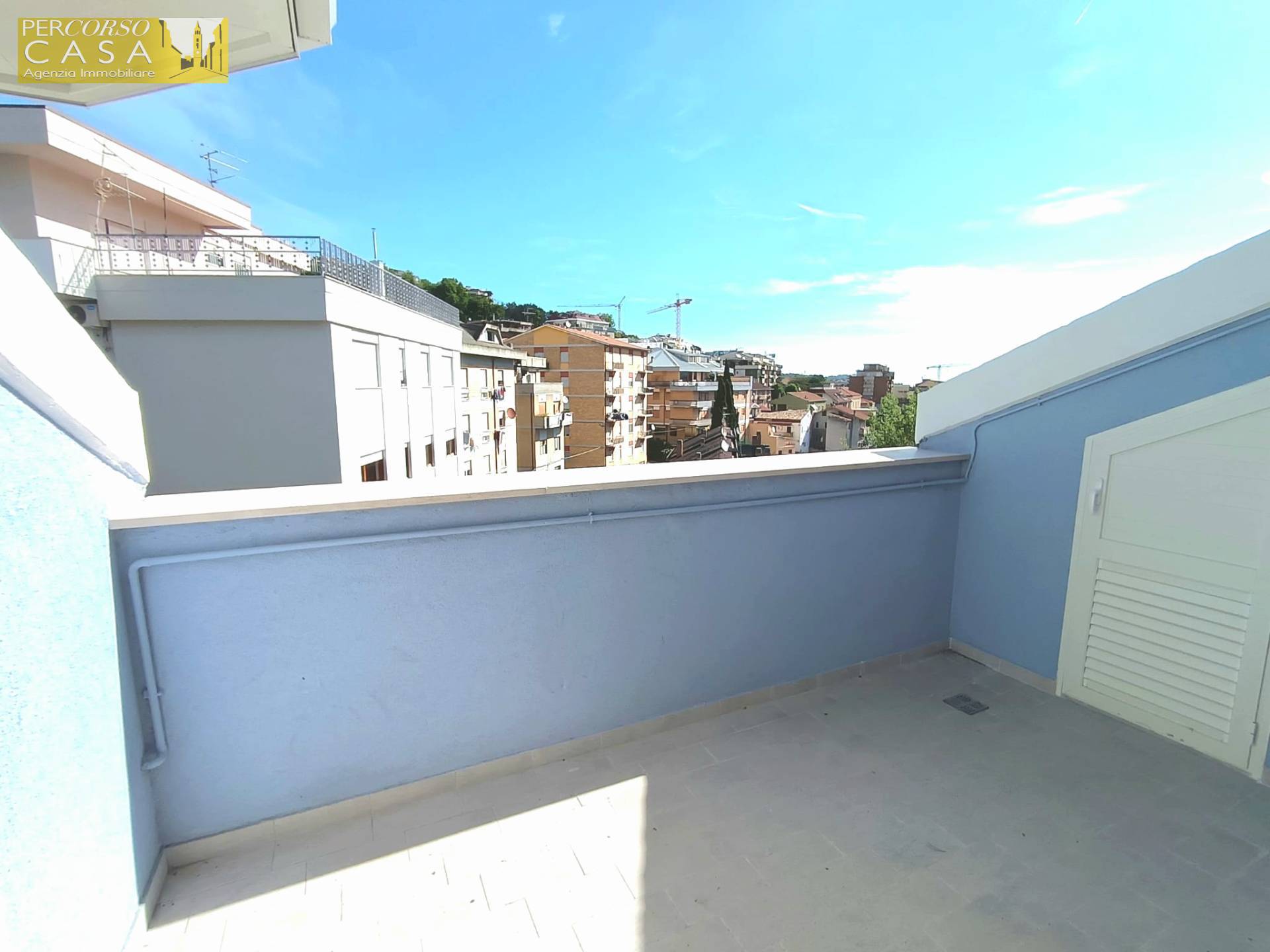 Appartamento in vendita a Teramo, Via Cona