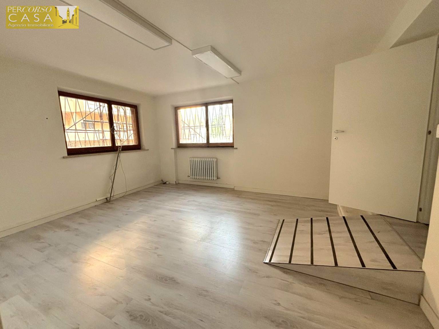 Locale Commerciale in affitto a Teramo, Stazione