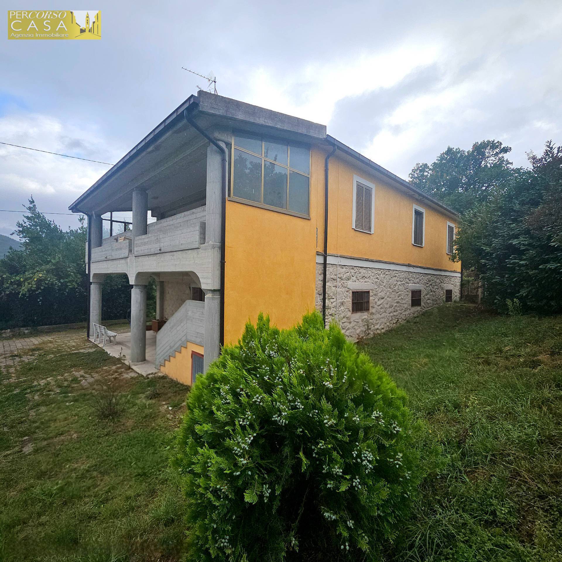 Bifamiliare in vendita a Teramo, Varano