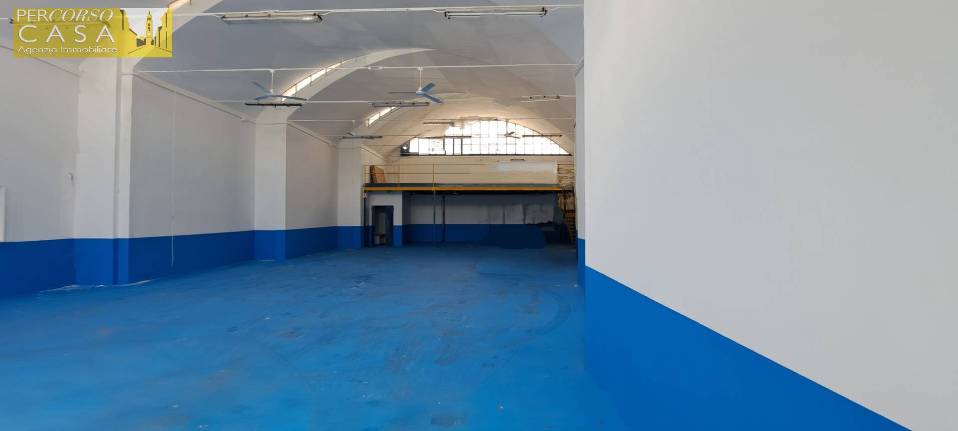 Locale Commerciale in affitto a Montorio al Vomano