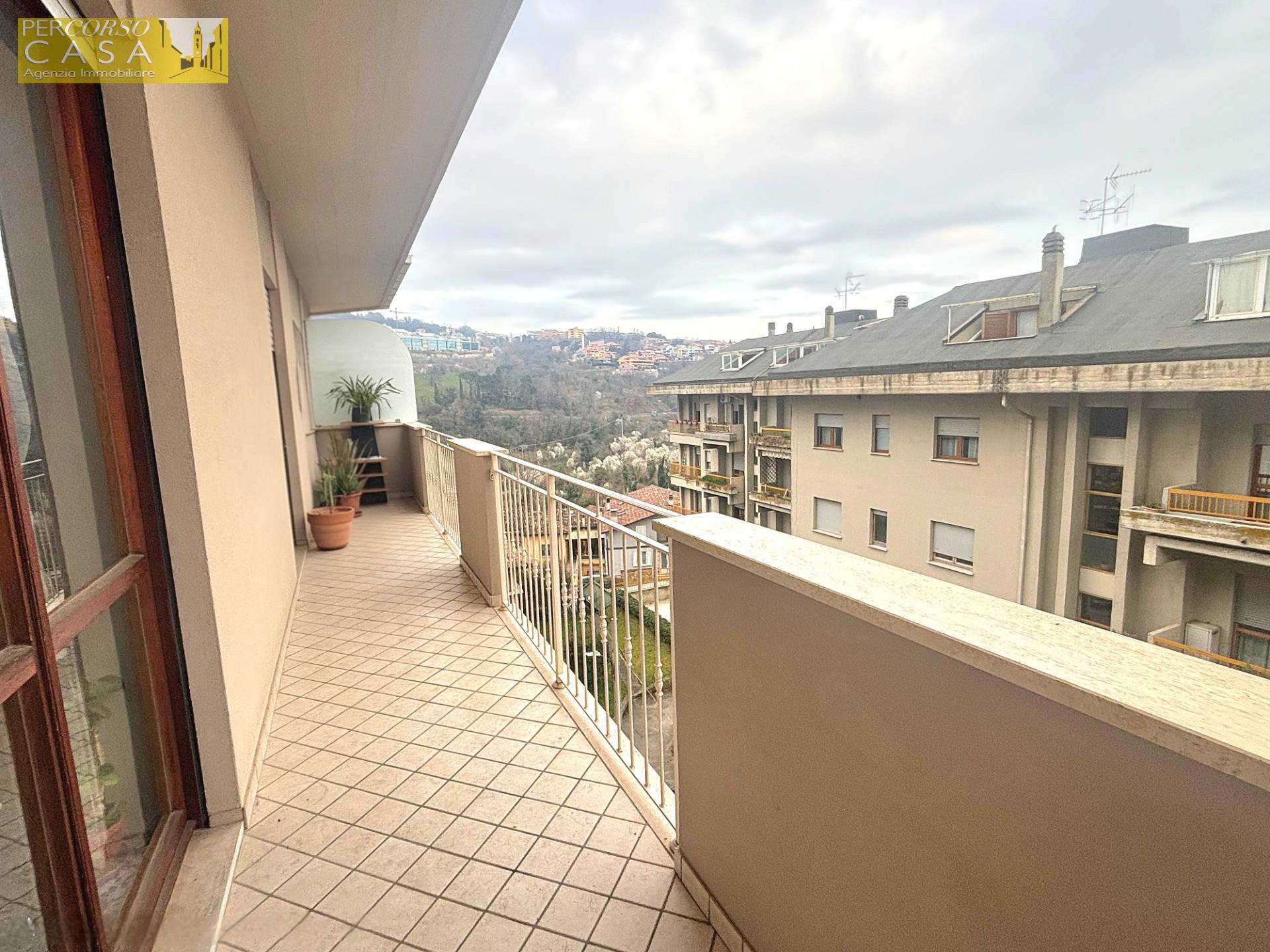 Appartamento in vendita a Teramo, Viale Bovio