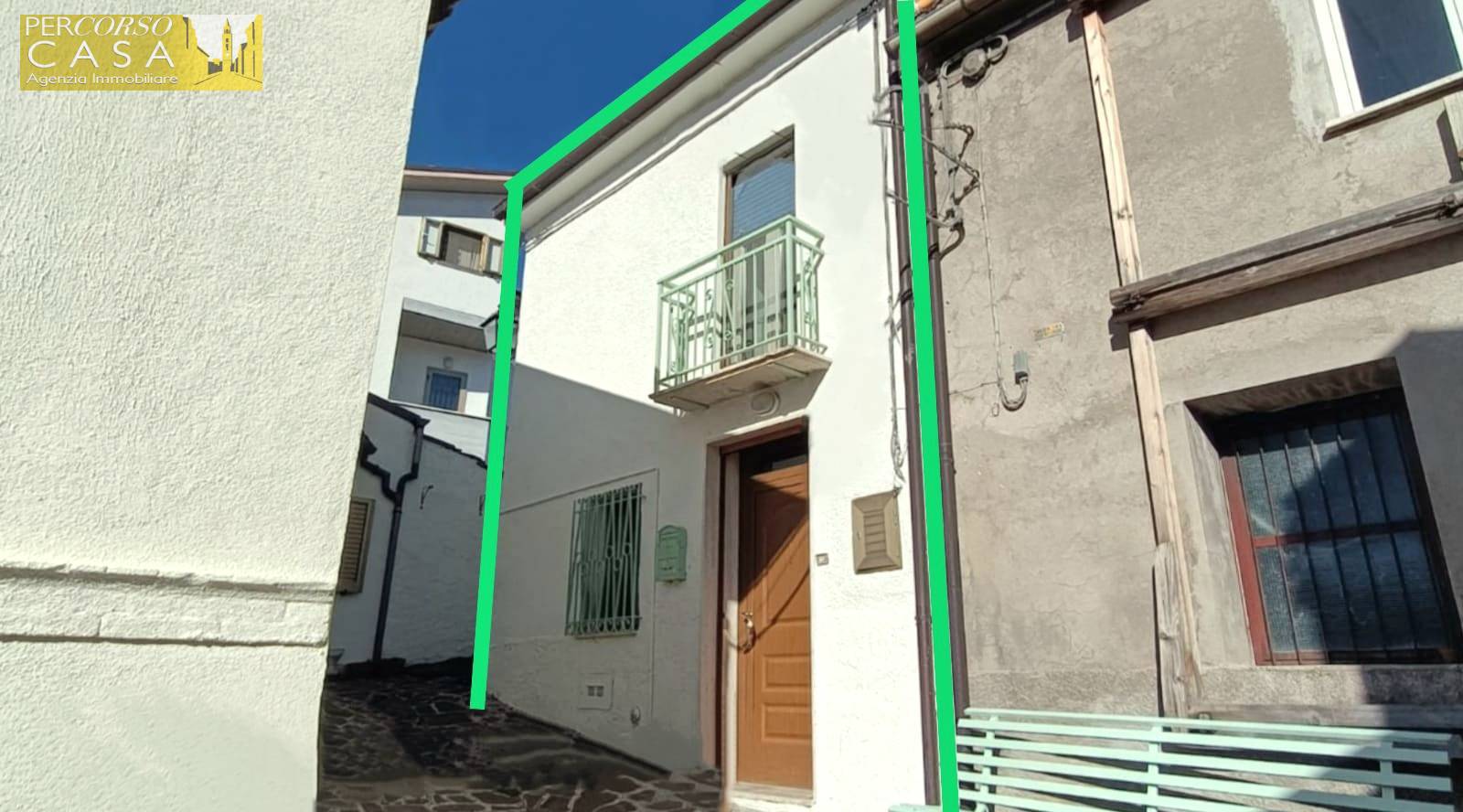 Casa indipendente in vendita a Teramo, Rocciano