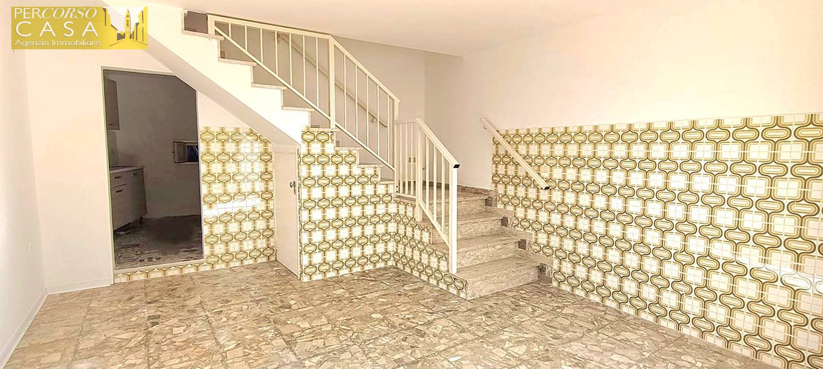 Casa indipendente in vendita a Teramo, Rocciano